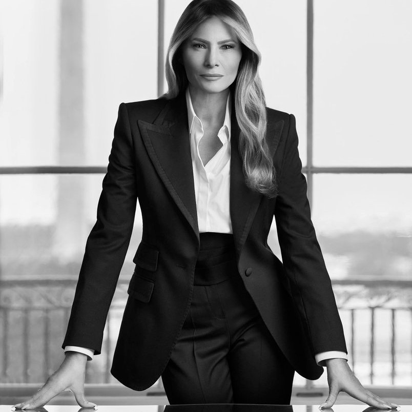 TRUMP_ARMY_'s tweet image. The most beautiful first Lady!!