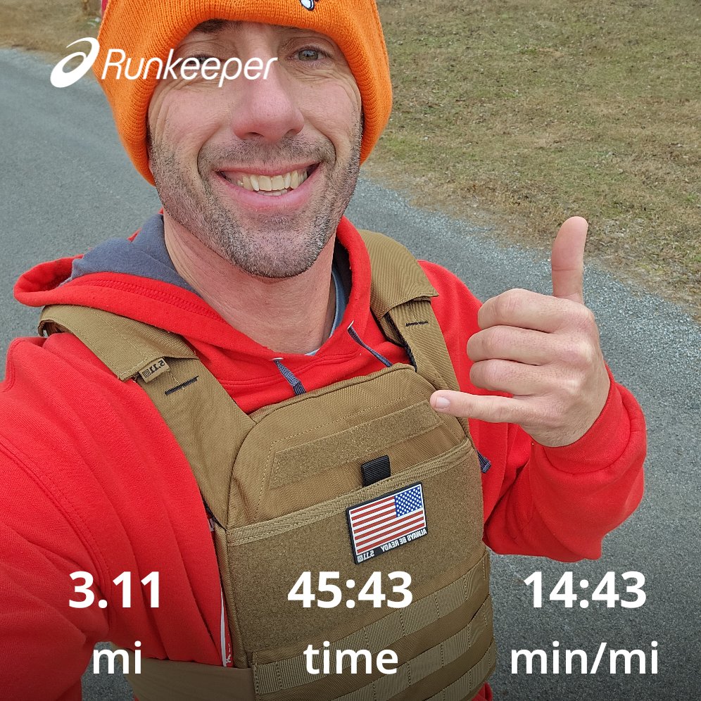 k_emerine's tweet image. Took advantage of "ice" day from school to get a 5K #Ruck #ownurhealth #runtherapy #DarkNightRunClub #shinrinyoku @fit_leaders @WeAreERC @ASICSamerica #ronenutrition.com #rucking @511Tactical