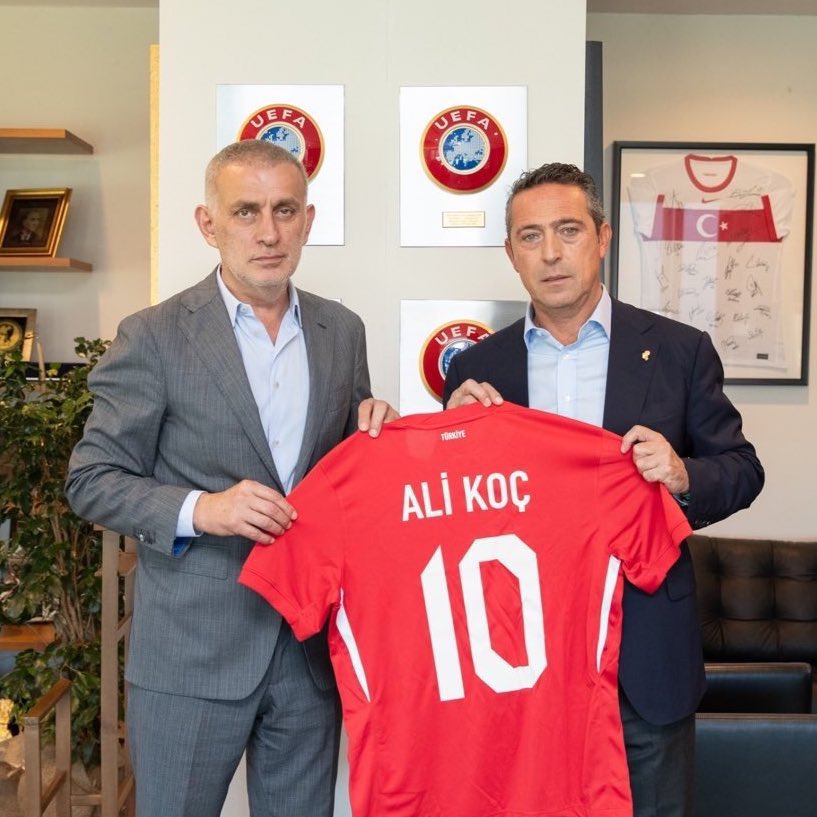 Konyaspor Fenerbahçe maçında Kostic'in dirseğine verilmeyen penaltı pozisyonundaki VAR konuşmalarını açıklamak zorundasınız! @tff_org

Hatay-Galatasaray maçında Hataylı oyuncunun eline çarpan penaltı pozisyonundaki konuşmayı açıklayacaksınız!

Artık bu yolu açtınız...