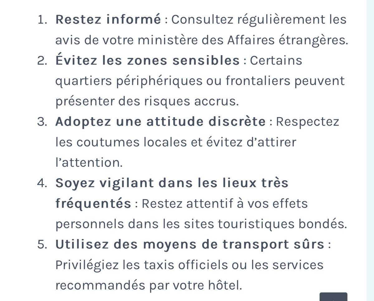 Sur un site touristique gaucho, on peut lire dans les conseils de voyage en Égypte : « adoptez une attitude discrète : Respectez les coutumes locales et évitez d’attirer l’attention ».

C’est drôle que ce qui leur paraît rationnel et de bon sens à l’étranger, devienne subitement