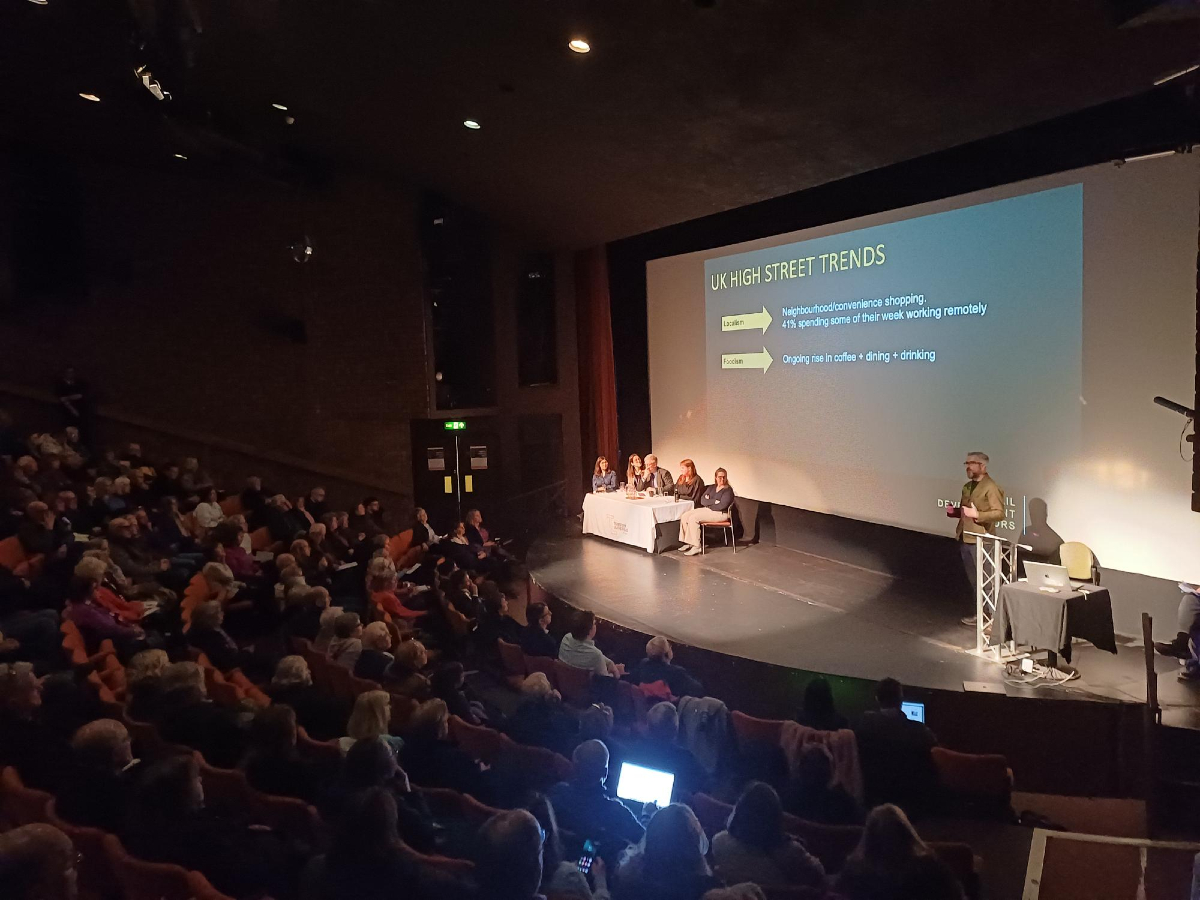 Great insights on the commercial and leisure possibilities for Leatherhead at the 2025 Forum! Join us here 👉 bit.ly/40GZi01.