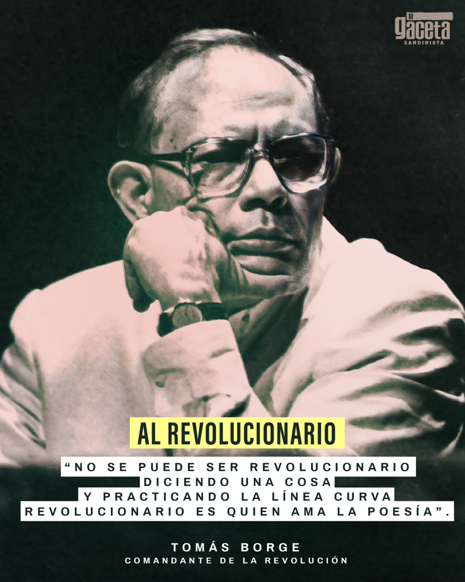 🔴⚫El poeta guerrillero, Tomás Borge, exalta el amor, la lealtad y la poesía como un motor inquebrantable de la revolución. Su palabra es testimonio vivo de una historia de lucha, que resuena como un eco de dignidad y convicción.