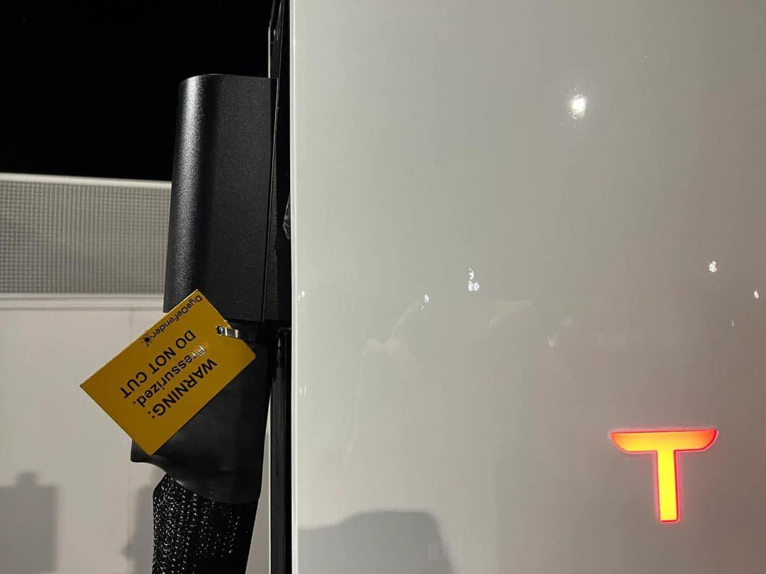Drive Tesla 🇨🇦 tweet media