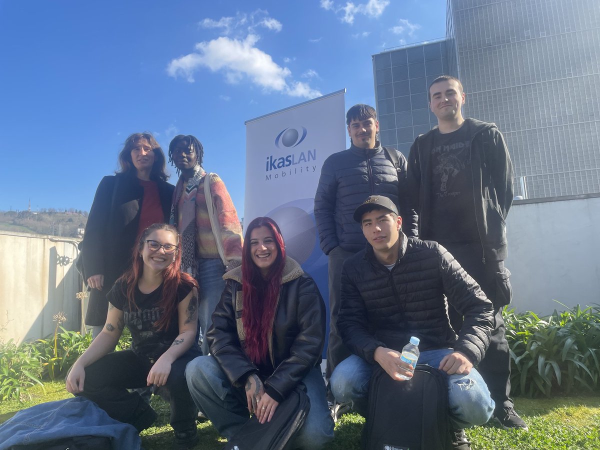 🌍Erasmus proiektutik atzerrira doazen ikasleak Bilbon izan ziren Ikaslanek antolatutako ekitaldian. Bidai on eta gozatu egonaldiaz!!!@ikaslanmobility <a href="/ikaslangipuzkoa/">IKASLAN GIPUZKOA</a>.eus @erasmus_plus_projects <a href="/jakinbai/">LANEKI jakinbai.eus</a> @sepie_gob <a href="/tknika/">Tknika</a> <a href="/i_Tlent/">iTlent</a> <a href="/FPeuskadi/">FPeuskadi</a>