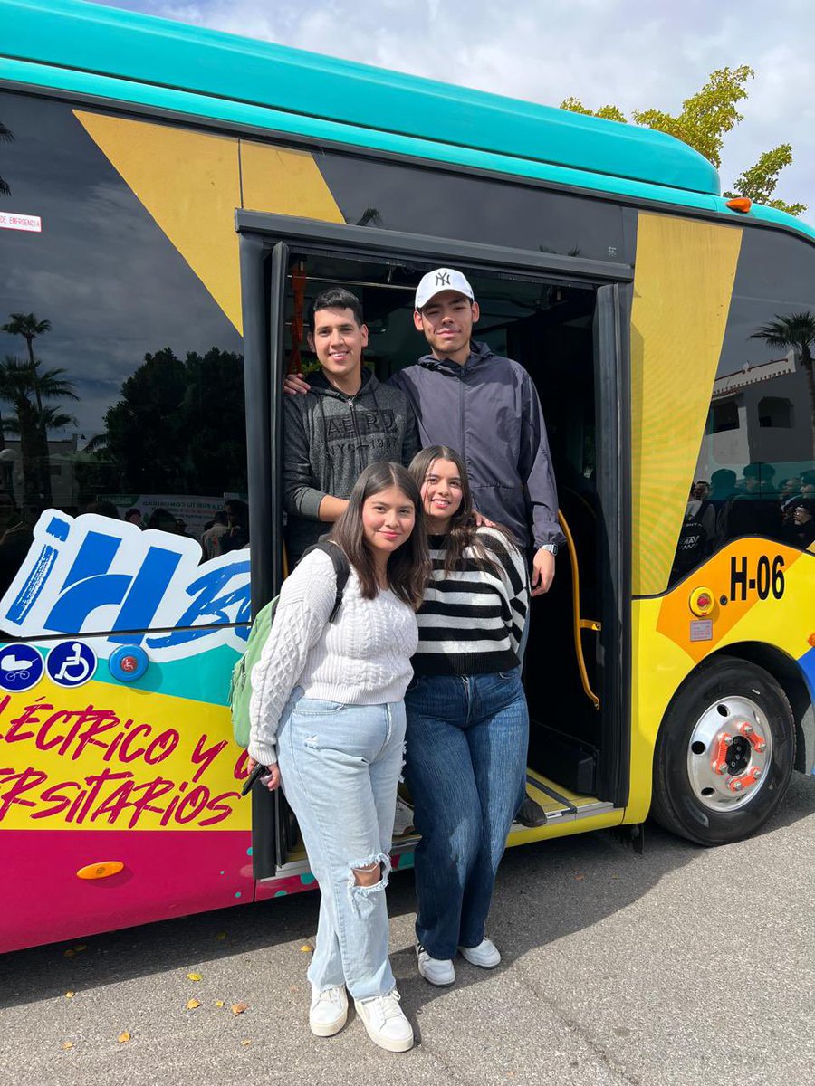 Ha sido grato recibir al alcalde de <a href="/HermosilloGob/">Gobierno de Hermosillo</a>, <a href="/tonoastiazaran/">Antonio Astiazarán</a>, para presentar el #HBUS, un programa gratuito que beneficiará a las y los estudiantes de la <a href="/SoyUnison/">Soy Unison</a> y que contribuye de manera importante a la sustentabilidad y al proyecto de electromovilidad.