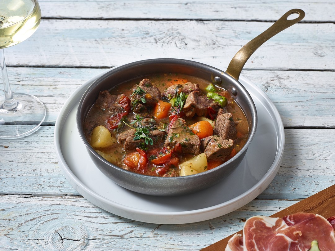 HughJordan1947's tweet image. ✨ Vintage Steel Mini Fry Pans, with elegant brass handles, pair perfectly with white or reactive glazed ceramics for stunning side dishes, starters, or desserts. 🍽️ #GenWare #StylishServing #HughJordan