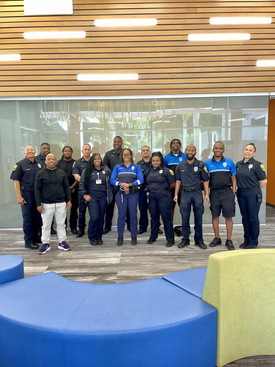 Shield Unit🛡️Ofc Ellington provided Surveillance Detection &amp; Searches Training to the Miami Dade College Wolfson Campus Security personnel in collaboration for Public Safety #CityofMiami #MiamiPdShield
<a href="/MoralesMiamiPD/">Chief Manny Morales</a>
<a href="/CButlermpd/">Chiquita F. Butler</a>
<a href="/JFernandezMPD/">Jose L Fernandez, MBA</a> 
<a href="/MiamiPD/">Miami PD</a>
<a href="/CityofMiami/">City of Miami</a> 
<a href="/MDCollege/">Miami Dade College</a>