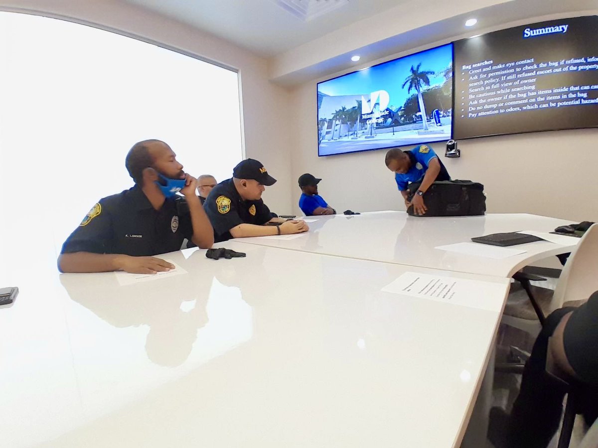 MiamiPDShield tweet media