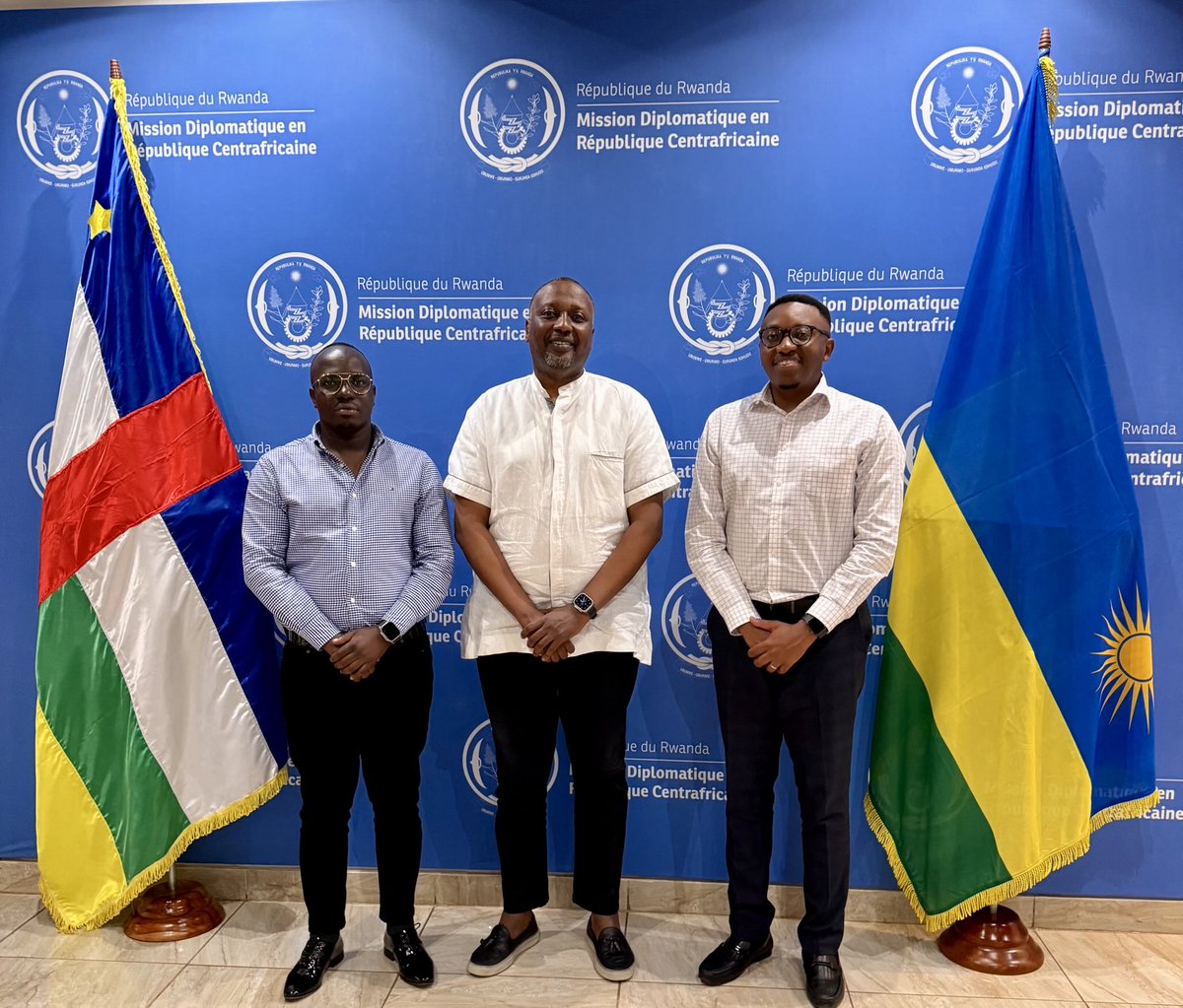 Twisanze turanisanzura. #UmunyarwandaKwisonga