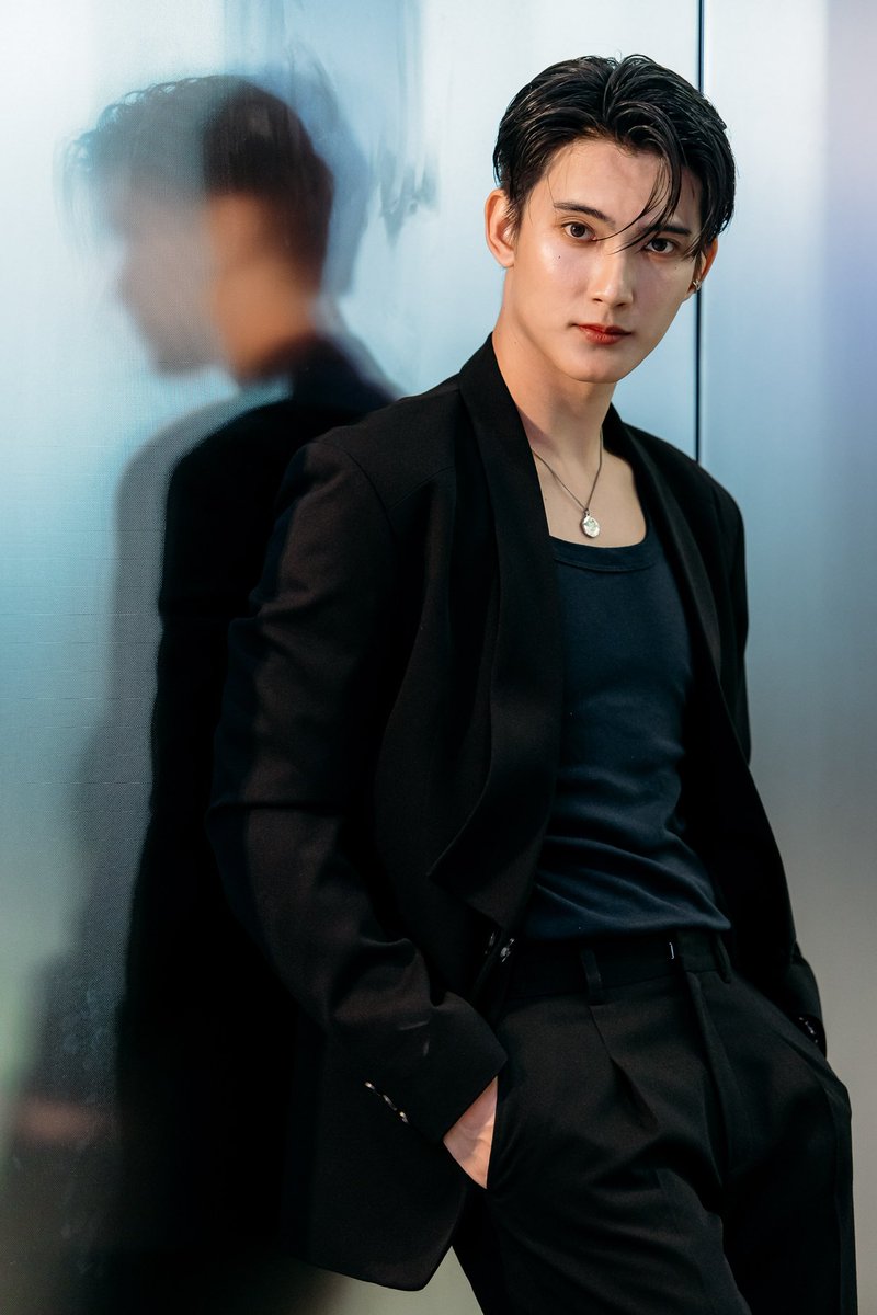 HeadquartesTH's tweet photo. First Chalongrat at #MotoGPLaunch Bangkok 2025 at One Bangkok.
The vibes : @firstfh5
Make Up & Hair : @/beedymeedy
Outfits : @/topitems.official
Photographer: @/kamolphotography_jub
#First_Chalongrat
#เฟริสท์ฉลองรัฐ
#รักแรกของเฟริสท์
#firstfhhq https://t.co/82nsd7ov9F