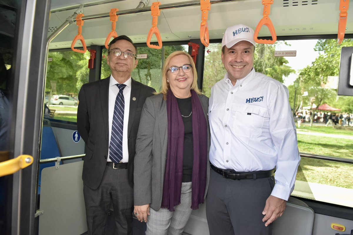 🚍⚡ ¡El HBUS llegó a Hermosillo!

Hoy presentamos la primera línea de transporte universitario 100% eléctrico y gratuito en México. Son 11 camiones que moverán a más de mil estudiantes todos los días con más seguridad, innovación e inclusión.

✅ Cámaras y acceso biométrico ✅