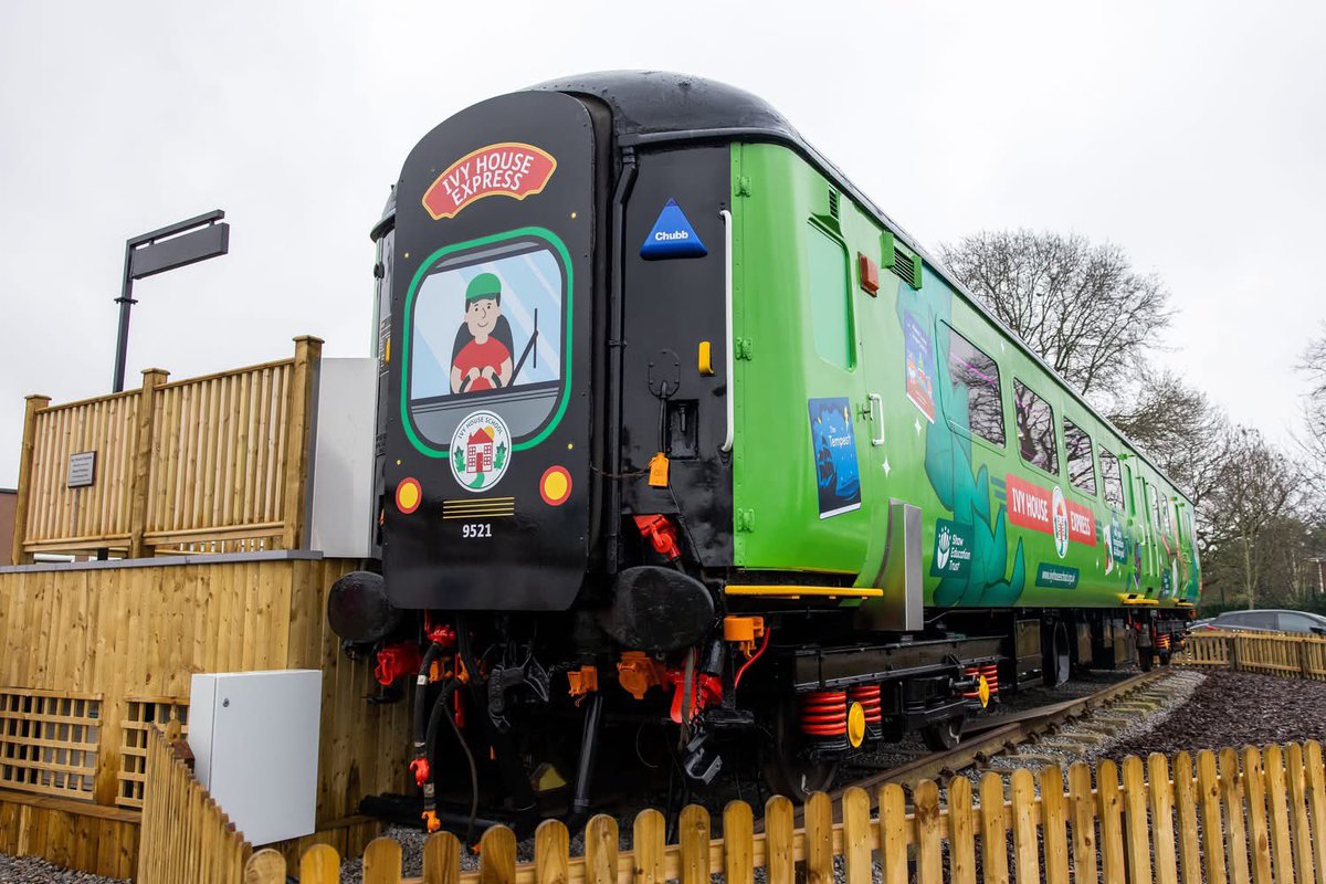 Ivy House School tweet media