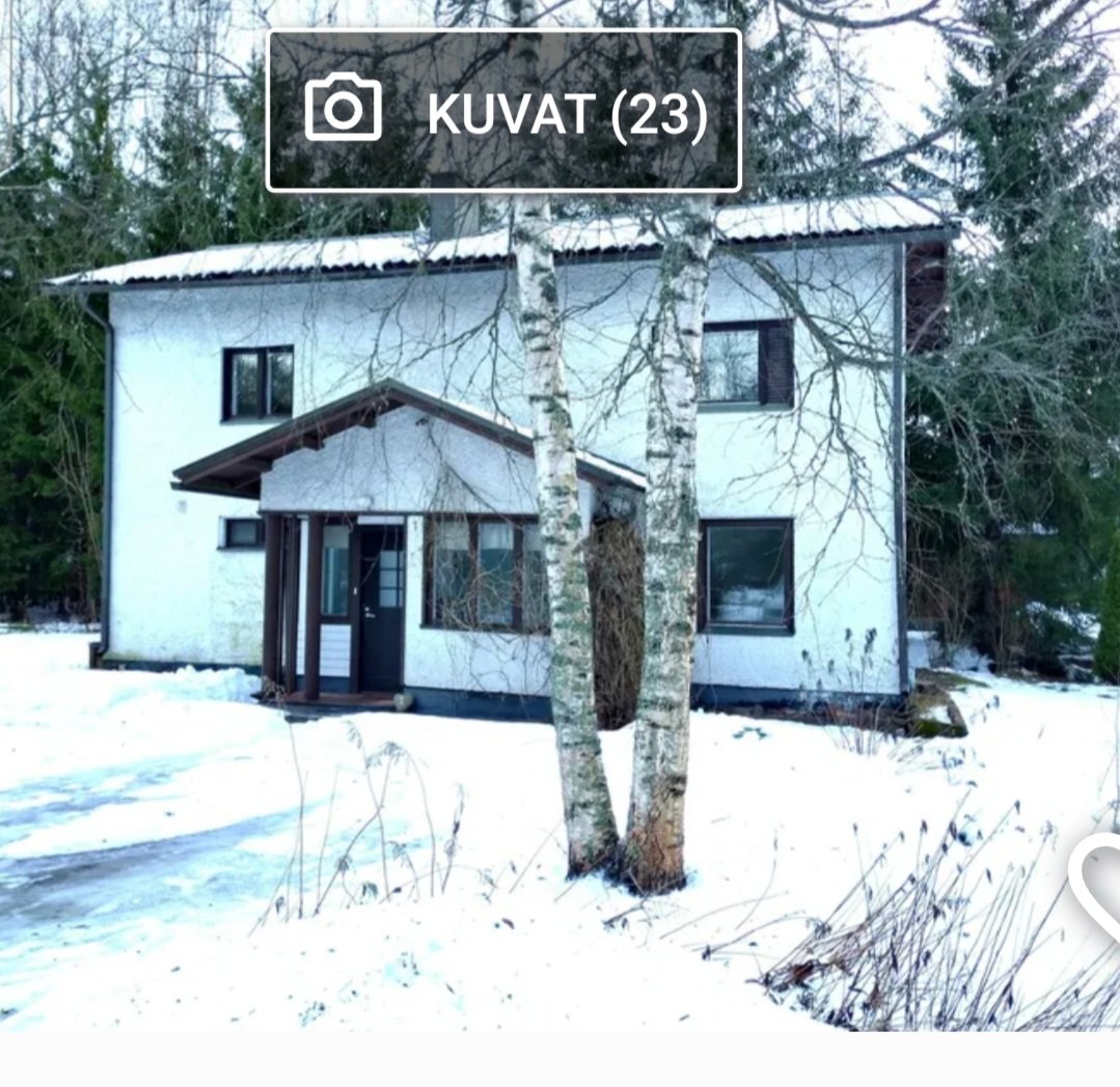 On siinä omat hyvät puolensa kun Kouvola on muuttotappioaluetta. Tytär osti tänään talon. 113 neliötä, hinta 59 000 €, keittiö, saunatilat ja katto remontoitu kymmenen vuoden sisällä. Tavallisella päivähoitajan palkalla pystyy ostamaan talon hyvältä paikalta.