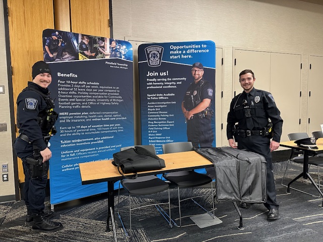 WCC_Careers's tweet photo. Happening NOW! The #CareerFair is in full swing, and employers are on campus and ready to recruit—despite the snowy weather! Don’t let the snow slow you down—bundle up, grab your resume, and head over to make valuable connections.
#CareerFair #NowHiring #Networking
@washtenawcc https://t.co/sOwrrgrjPV