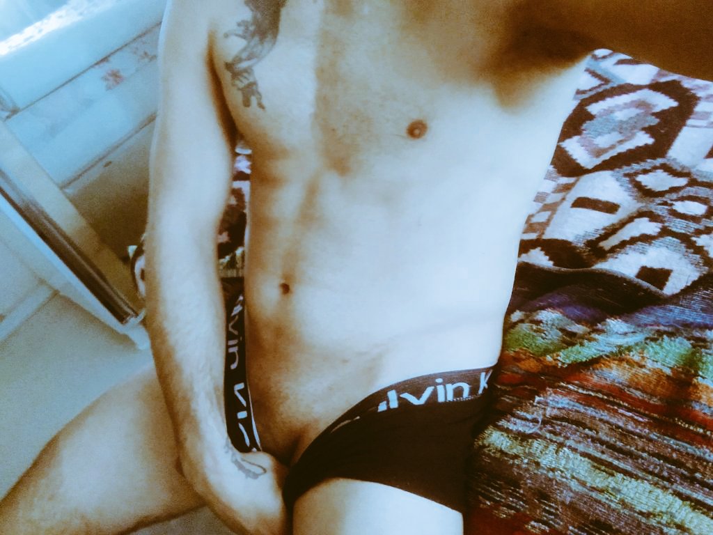 T3467675478's tweet photo. @CuckoldTurkiye_ Tek erkek arayan bayanlar özele açık 0536.336.2911 https://t.co/7nbvoRcwXw