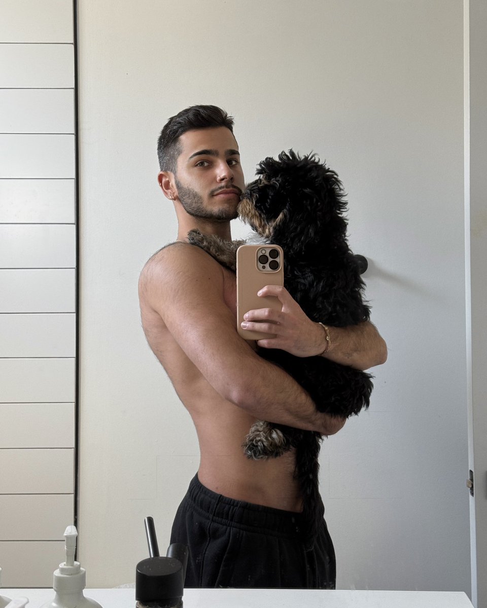 hey we saw you from across the park and we really like your vibe