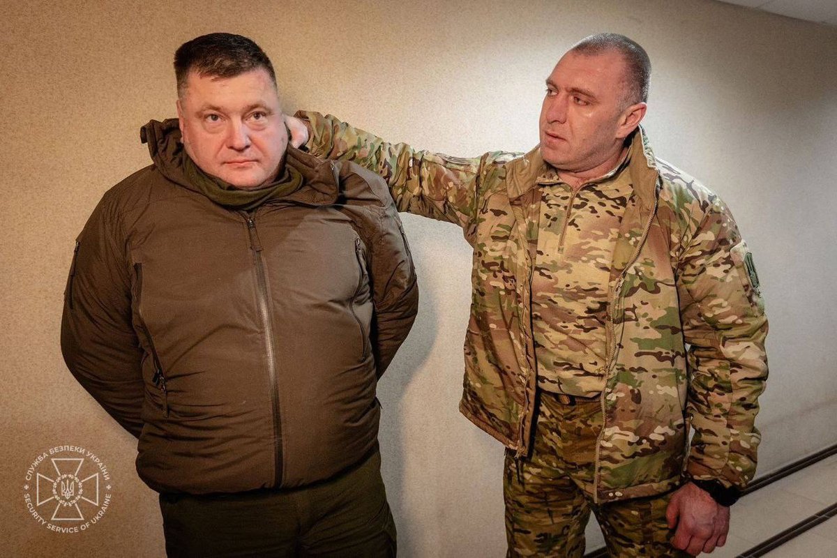 chills0n's tweet photo. Порошенко їде на підвал https://t.co/F96cSjmL36