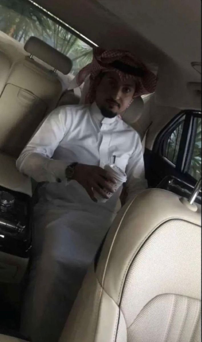 _zj11's tweet photo. شكلك اذا شفتهم يسبون شكل واحد اجمل منك https://t.co/F7Cr1i0lR2