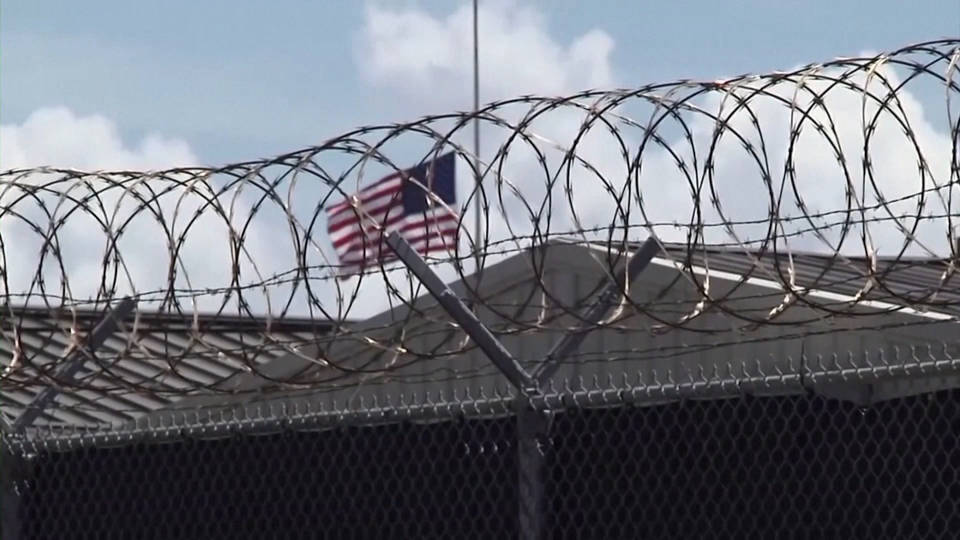 CARTA DEL SANTO PADRE FRANCISCO A LOS OBISPOS DE LOS ESTADOS UNIDOS DE AMÉRICA
Queridos hermanos en el episcopado:
Les dirijo unas palabras, en estos delicados momentos que viven como Pastores del Pueblo de Dios que camina en los Estados Unidos de América.