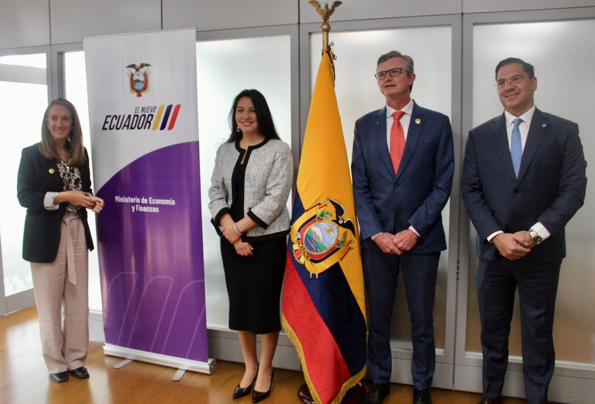 Economía Finanzas Ec tweet media