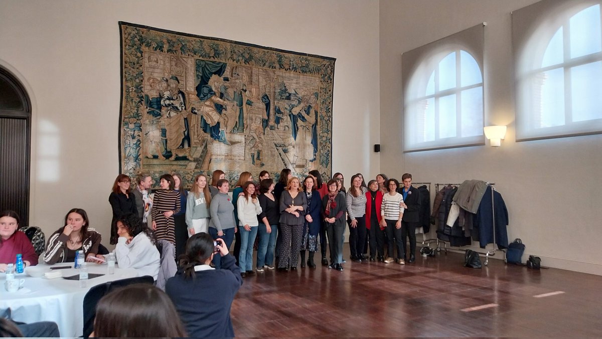 IES Ramón y Cajal Zaragoza (@iescajal) on Twitter photo El 11 F, Día Internacional de la Mujer y la Niña en la Ciencia, tuvimos el orgullo de ser invitados por la Unidad de Cultura Científica de Unizar a una mesa redonda con investigadoras. 4º de ESO y 1 Bto Ciencias disfrutaron de esta experiencia. Gracias a <a href="/cmartalazo/">Carmen Marta-Lazo</a> El 11 F, Día Internacional de la Mujer y la Niña en la Ciencia, tuvimos el orgullo de ser invitados por la Unidad de Cultura Científica de Unizar a una mesa redonda con investigadoras. 4º de ESO y 1 Bto Ciencias disfrutaron de esta experiencia. Gracias a <a href="/cmartalazo/">Carmen Marta-Lazo</a>