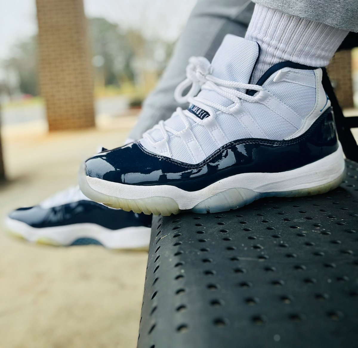 NIwiththekicks's tweet image. Day 12- Shined 
 
Pulled out the ‘Win like 82’ 11s💙

#BHMKOTD25 #bhmkotd #snkrsliveheatingup #yoursneakersaredope #wearyoursneakers @JerLisa_Nicole