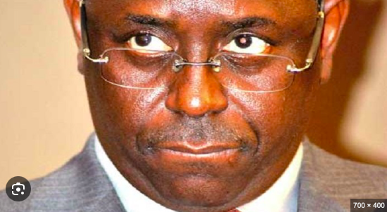 bayemomardieng's tweet photo. Ce qui a été révélé par la Cour des comptes du Sénégal est un sabotage systémique de dimension industrielle indigne d’une démocratie. Quand les hommes en charge du fonctionnement des institutions sont corrompus, le désastre est garanti. Macky Sall sait  pourquoi il a fui le pays. https://t.co/5D9byeO2Tk