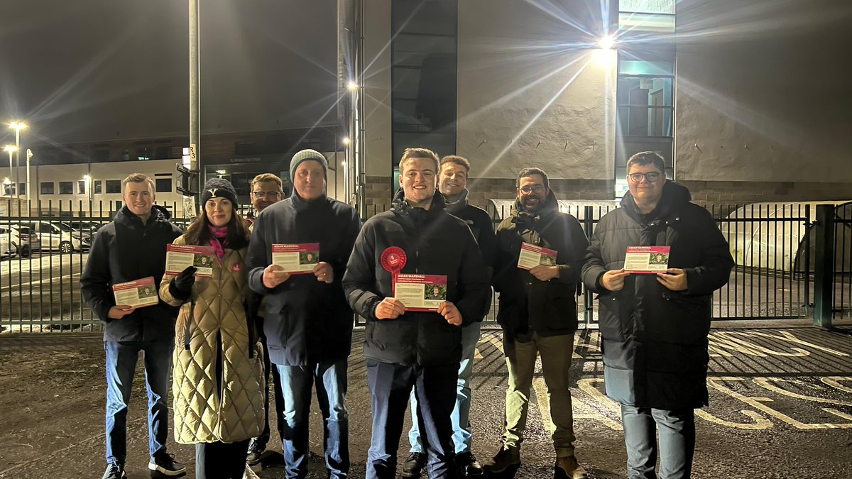 LabourAidan's tweet image. Tomorrow is polling day here in Kirkintilloch East, North and Twechar.

If you want a councillor who will be a local champion for more investment into our community, vote @ScottishLabour 1 tomorrow! 🌹