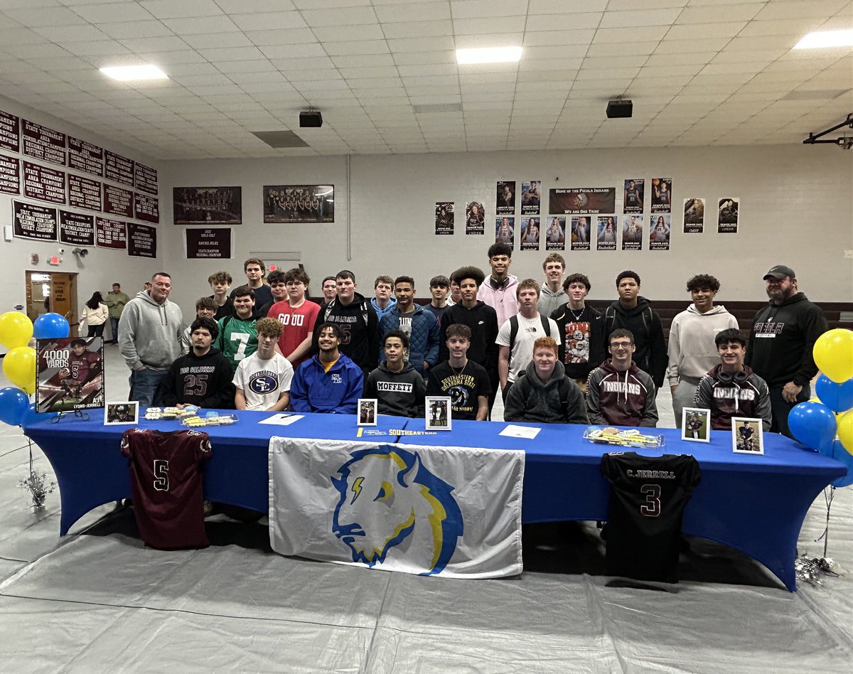 Pocola Football (@pocola_football) on Twitter photo Proud of these two Indians taking their talents to the next level!! <a href="/aj_lyons2/">Aj Lyons-jerrell Jr</a> <a href="/cash_jerrell/">Cash Jerrell</a>
#IndianPride #Pocola #OkPreps Proud of these two Indians taking their talents to the next level!! <a href="/aj_lyons2/">Aj Lyons-jerrell Jr</a> <a href="/cash_jerrell/">Cash Jerrell</a>
#IndianPride #Pocola #OkPreps