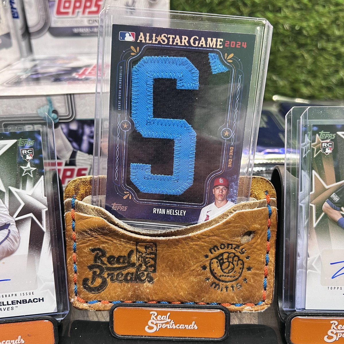 RealBreaksLive's tweet photo. 2025 Topps Series 1 Ryan Helsley In The Name ASG Letter Patch 1/1 🔥
@Topps #MyToppsHit https://t.co/NIxnJn97IY