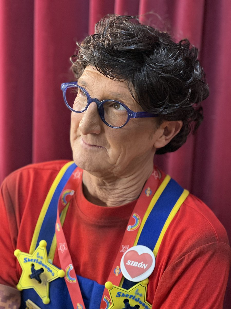 Andrés Gatica con estos “Cherijuegos”. El chirigotero más veterano de la actualidad, con 41 carnavales desde 1982 que debutó con “ Los Tom Sawyer” de Manolo Santander. Gran persona . 🤗 #COAC2025P21 #COAC2025