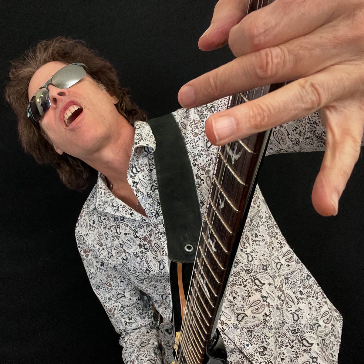 DallasPerkins's tweet image. Hope the week is treating you well, my friends. Rainy day here in Sherman Oaks. Keeping busy in the studio. Cheers
#DallasPerkins #Guitarist #happymidweek✌🏻