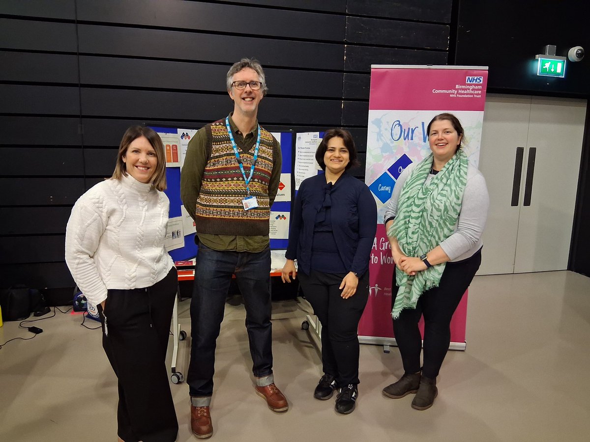 Great to be at Coventry uni OT careers fair today <a href="/sam_dewis/">Sam Dewis</a> meeting fantastic students, staff and OTs from other local organisations 💚