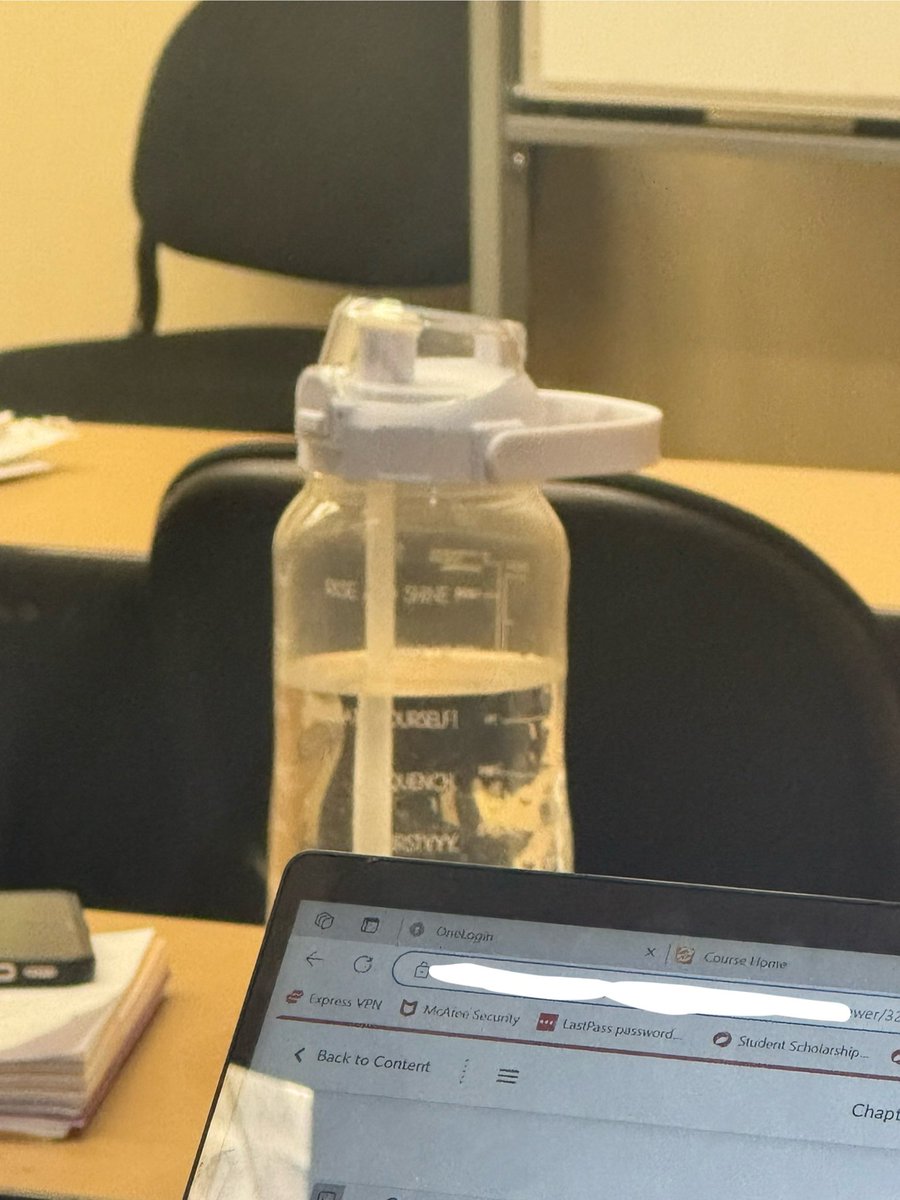 VladNimbsack's tweet photo. Can we ban the motivational water bottles. If you are fat and don’t like water just say so. #Shrink https://t.co/JZUNlw1MGp