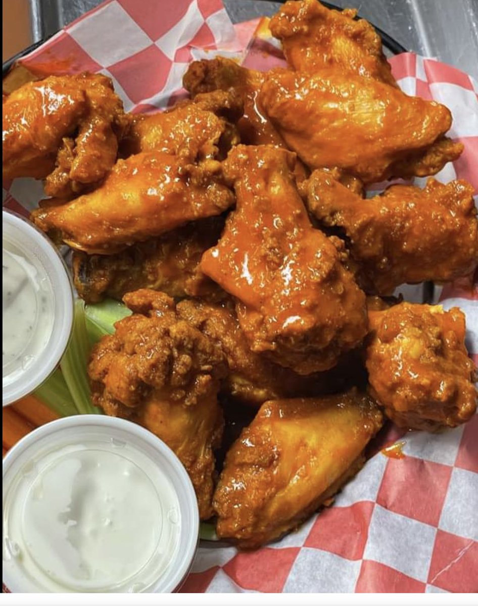 If you need delivery tonight during the snow storm, you can order via <a href="/Grubhub/">Grubhub</a> and <a href="/UberEats/">Uber Eats</a>! Our full menu is always available. 

#ExchequerPub
#ChicagoLoop
#Pizza
#Ribs
#Wings
#Burgers
#Salads