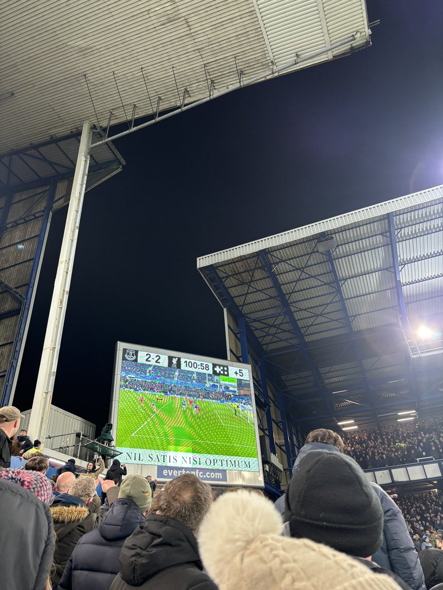 cathrynwinstone's tweet photo. @Tylerdavies1998  WHATS THE SCORE https://t.co/cQmZ0Bu6w5