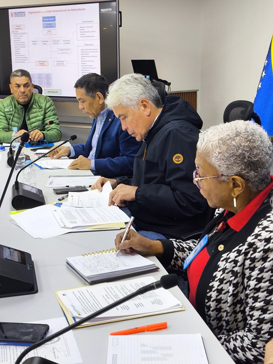 Hoy, Día de la Juventud heroica venezolana, el Consejo Universitario de  la Universidad Venezolana de los Hidrocarburos (UVH) aprobó la propuesta del Observatorio Venezolano Antibloqueo para crear dentro de la oferta académica de la institución el Diplomado sobre medidas