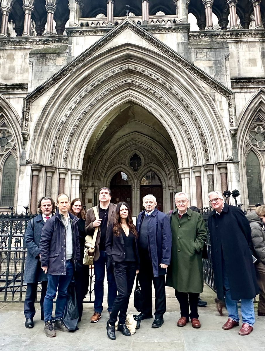 WDulwichAction's tweet image. We had our day in court - holding Lambeth to account for the implementation of the west dulwich ltn. We had a strong barrister argument and it went as well as we could expect. Verdict in 6-8 weeks 🤞.