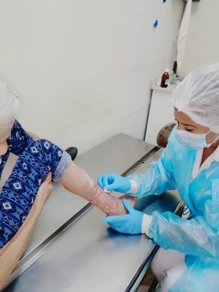 Estado Delta Amacuro Municipio. CAT.Dionicio Amaya Brindando una Atencion integral al Paciente Venezolano. Fortaleciendo la MMCV en el Estado. 
<a href="/cdr_cuba/">CDR de Cuba</a> 
<a href="/cubacooperaven/">Brigada Médica Cubana en Venezuela</a> 
<a href="/PartidoPCC/">Partido Comunista de Cuba</a> 
<a href="/Yusleyvi/">esteban martinez</a>
@YoaneBueno 
@Del1310432