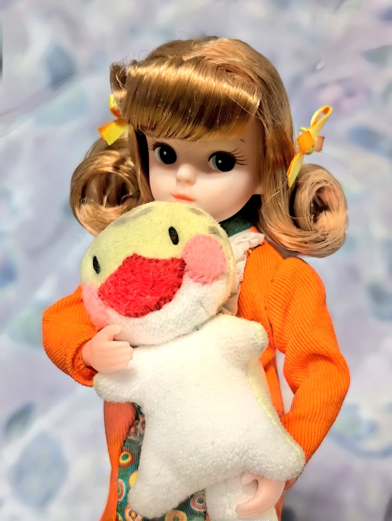おはようございます(⁠θ⁠‿⁠θ⁠)
用事が立て込んでて、なかなかぬいぐるみ作りに時間が取れません(泣)
１日が４８時間になれば良いのに(泣)
#ひょうえもん 
#ぬいぐるみ
#ハンドメイド