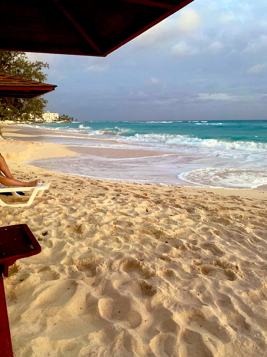sidtaylor_26's tweet image. Arrived at r accommodation sea view bungalow on the island of Barbados breathtaking 🇧🇧 #beach #chilled#swim #islandlife #TaylorsTravels