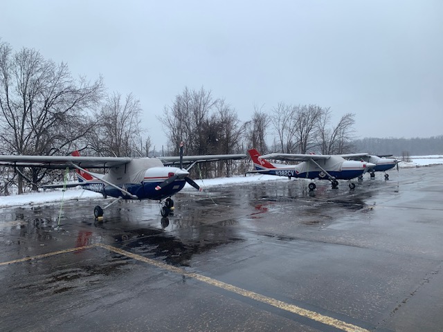 Several aircrews spent their snow day clearing off the fleet today. The wet, heavy snow tends to cause our aircraft to go nose-up on the tarmac.

#CivilAirPatrol #GoFlyCAP #volunteer