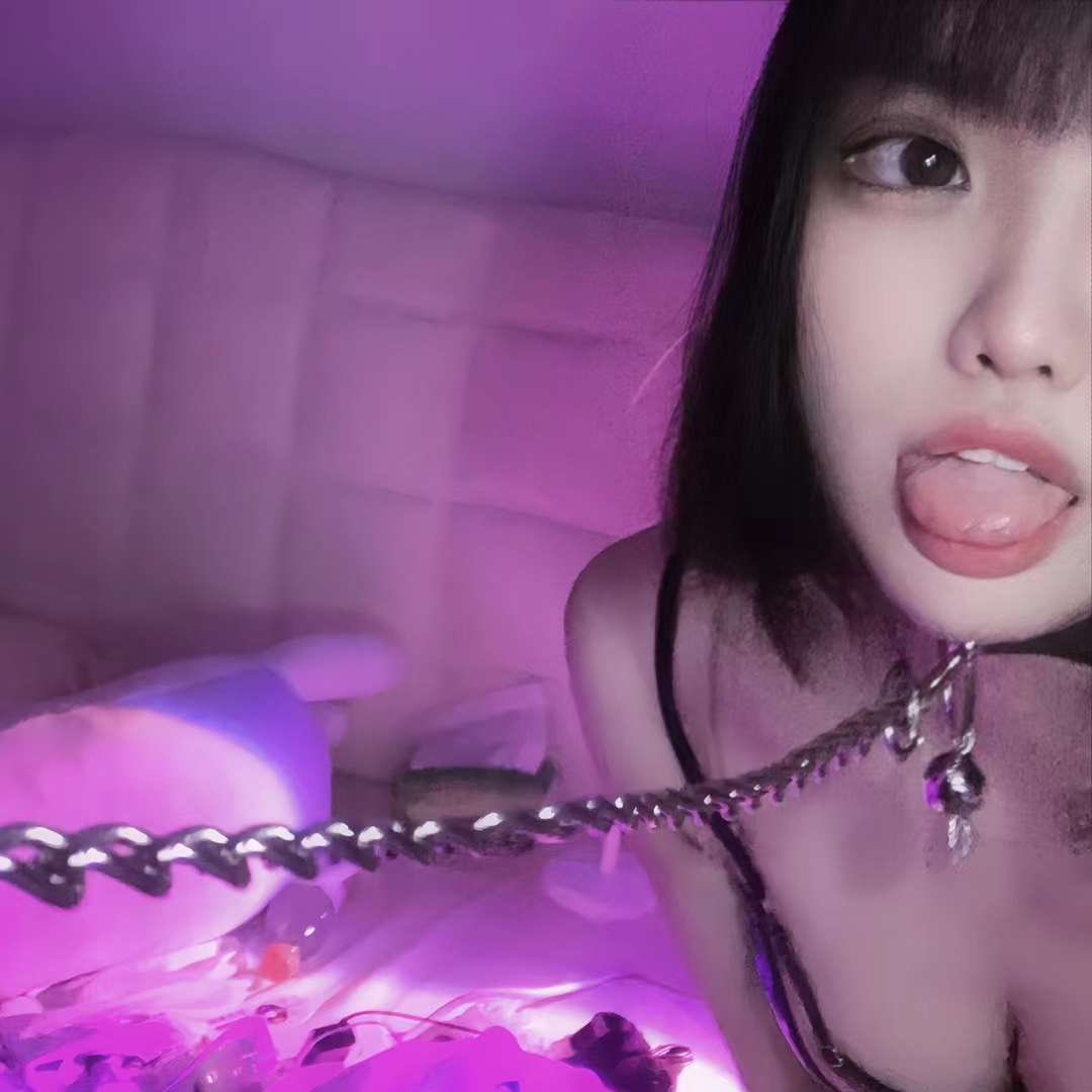贡献女友 tweet media