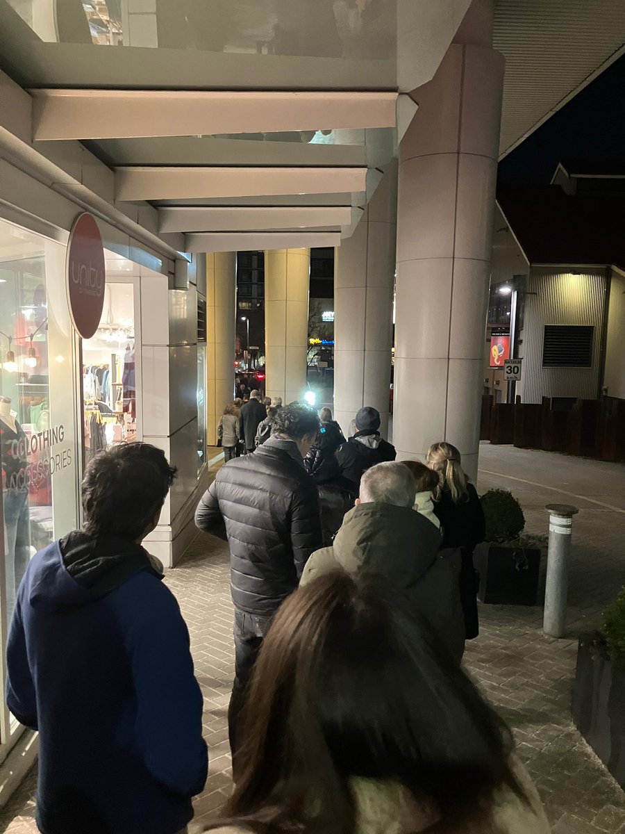 braedencaley's tweet photo. Unbelievable.

1000 British Columbians rallying with @MarkJCarney in North Vancouver tonight. 

Let’s win this. #Change https://t.co/LdyIVLIMTL