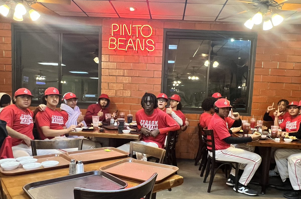 Boys competed well this evening, played a good 8 innings! Back to work tomorrow as we’re back at home Friday night against Stevens. 🚀⚾️
We also appreciate Amanda and her staff <a href="/BillMillerBarBQ/">Bill Miller</a> for their hospitality after tonight’s cold scrimmage! #TTP