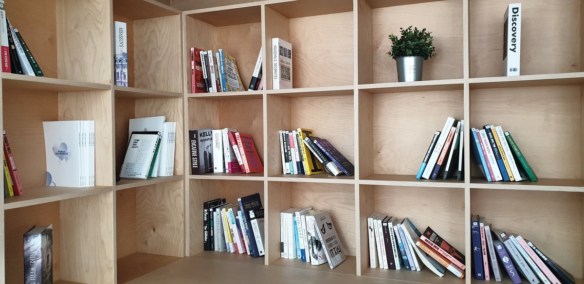 태형트윗 1099
"지식으로 채워봅시다."
활기찬 오후의 시작입니다.
배움, 그리고 실천
지식으로 채워봅시다~
#책 #지식 #배움