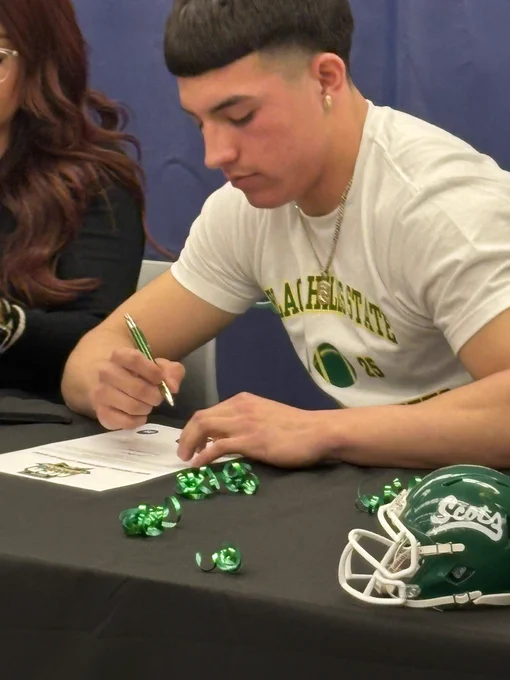 Image from HHS Scots Football (@scotsfb)