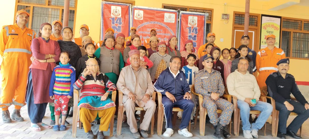 14NDRF's tweet photo. 14 BN NDRF Conductet Community Awareness Program(CAP) at Gram Panchayat Gadej, Village- Bayal, District -  Kullu (HP) on Dated 11 Feb 2025.
Beneficiaries - 82 Villagers. https://t.co/f7ZzsXtzHC