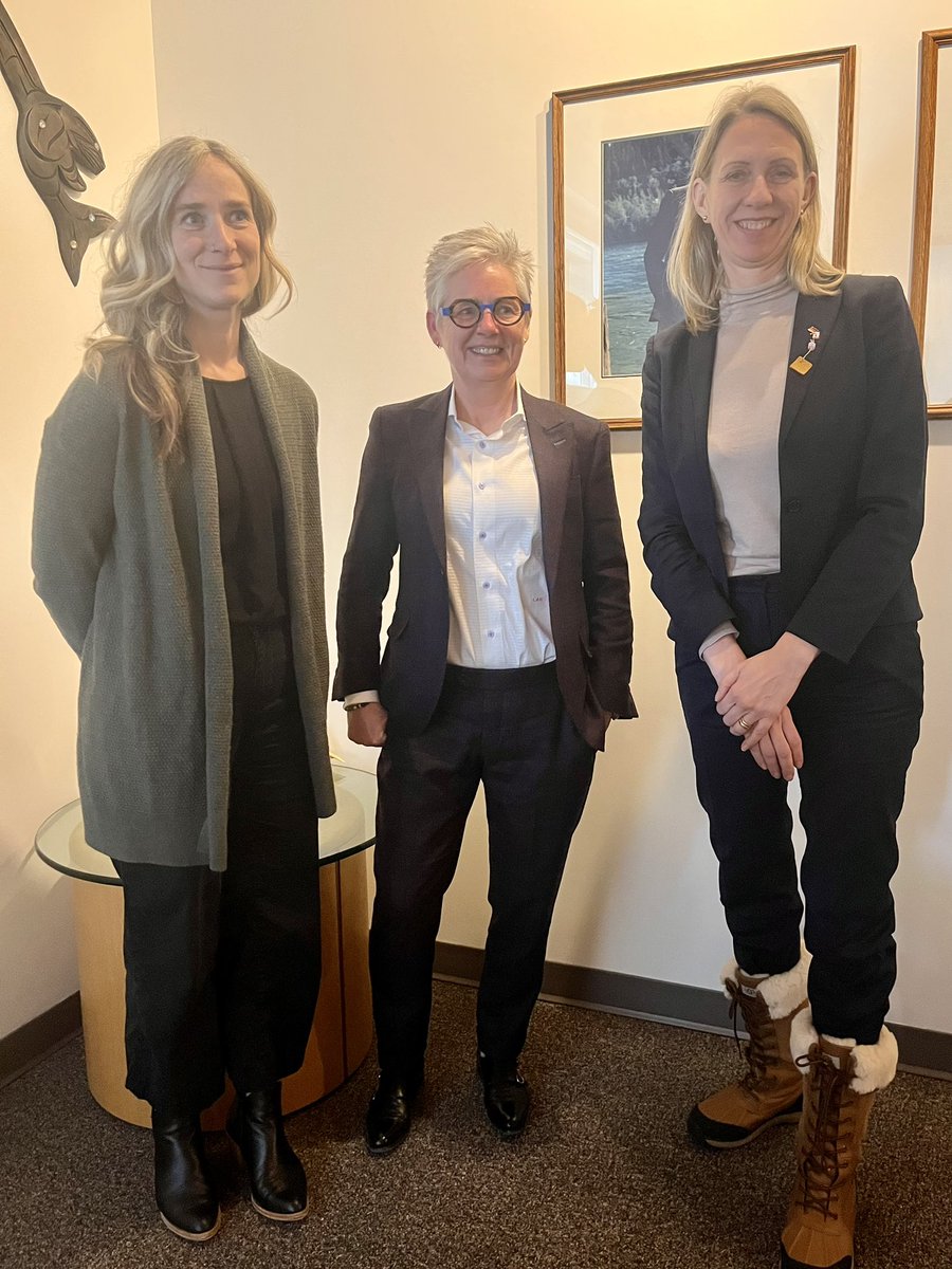 Matthias Lüttenberg & Tjorven Bellmann (@gerambcanada) on Twitter photo At <a href="/YukonUniversity/">Yukon University</a>, 🇨🇦’s newest uni - and the only one north of 60! - we brainstormed w President Brown & team on how to build future partnerships w 🇩🇪 universities & research institutes. Very impressed w the fact that <a href="/YukonUniversity/">Yukon University</a> has 13 campuses throughout the Territory! At <a href="/YukonUniversity/">Yukon University</a>, 🇨🇦’s newest uni - and the only one north of 60! - we brainstormed w President Brown & team on how to build future partnerships w 🇩🇪 universities & research institutes. Very impressed w the fact that <a href="/YukonUniversity/">Yukon University</a> has 13 campuses throughout the Territory!