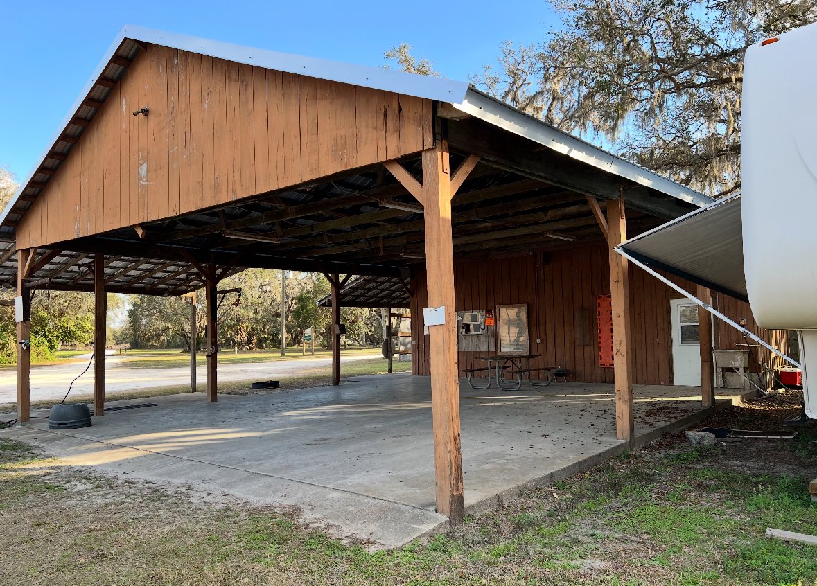 Skunk Ape Events tweet media